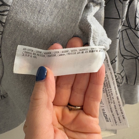 Oh My Disney Dashing Sweatshirt Size Small - Picture 3 of 4